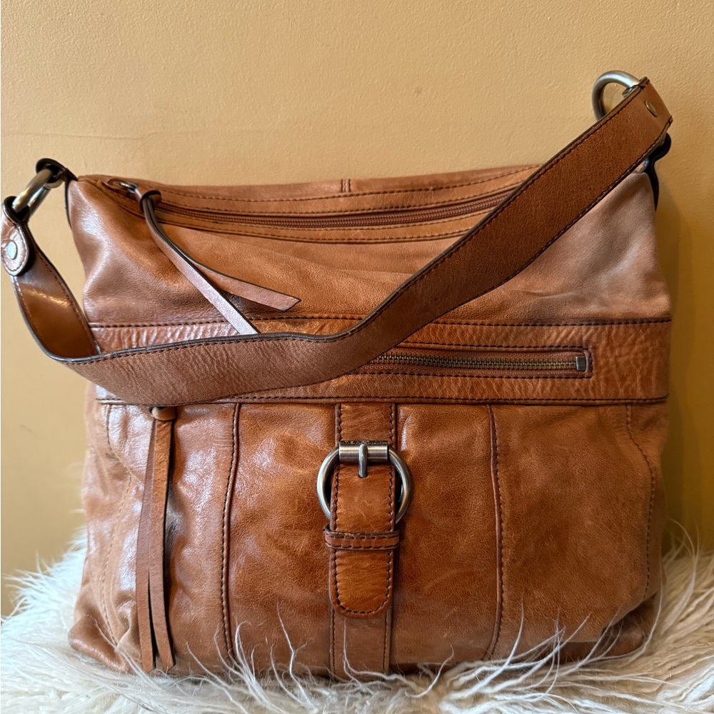 Kenneth Cole Reaction Vintage Leather Bag